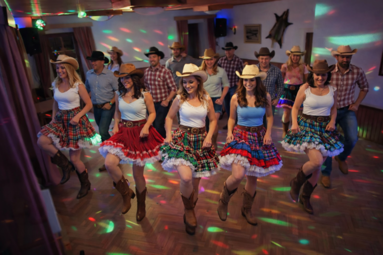 DiskoHall 2 %chata chalupa ubytovaní velká orlické hory ubytovani se psy s dětmi rodiny skupinyfilename%